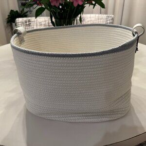 Grey and cream weaved basket 15 x 18 x 12 New